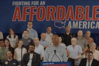 Hakeem Jeffries Goes To Pennsylvania And Rips Trump And The GOP 100 Days Before The Midterm
