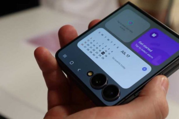 I Tried Samsung Galaxy Z Flip 8. It’s Time to Pull the Plug – Tech Advisor
