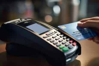 Mastercard (MA) Trails Market Despite Earnings Growth