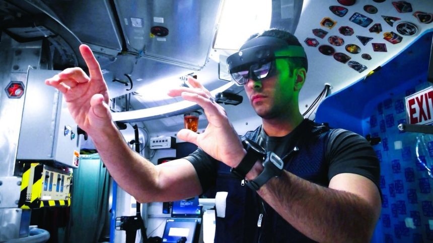 NASA needs volunteers to spend a year locked in a Mars simulation