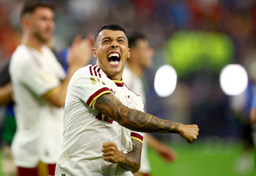 Spain shuts down France to reach World Cup final