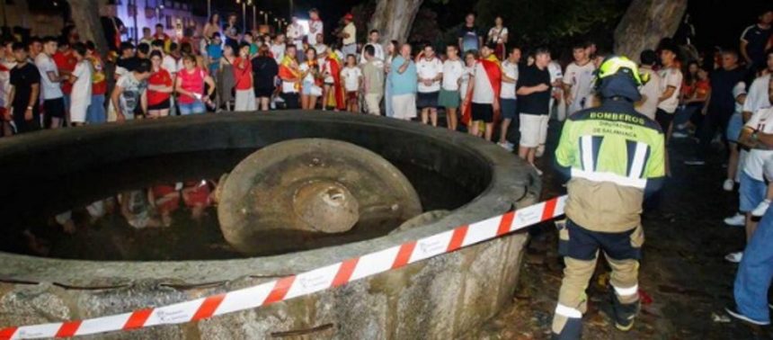 Teen dies after fountain collapses in Spain