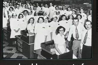 The Supermarket That Turned Cashiers Into Millionaires