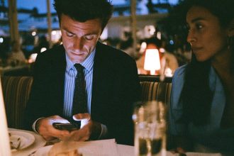 Why Entrepreneurs Struggle With Dating (And How to Fix It)