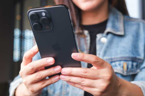 Why You Shouldn’t Buy a New Phone in 2026 – Tech Advisor
