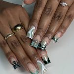 10 Bold Duck Nails to Wear This Summer
