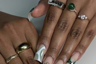 10 Bold Duck Nails to Wear This Summer