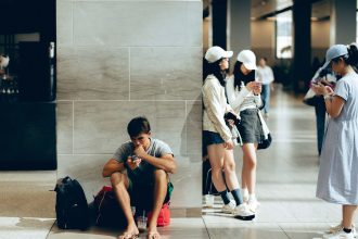 Planes, Trains, and Automobiles: How New Yorkers Dress for Summer Weekends