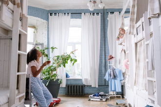 10 College Dorm Room Essentials That Make Campus Comfortable