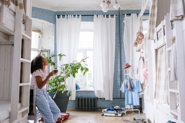 10 College Dorm Room Essentials That Make Campus Comfortable