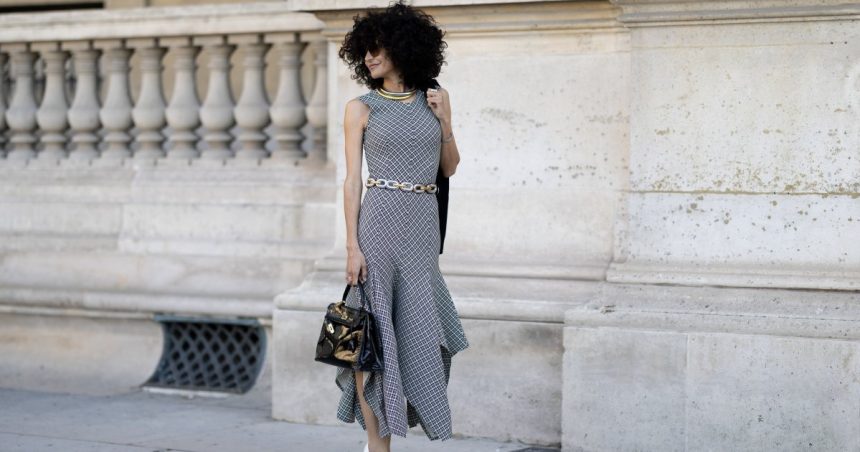 17 Slimming Office-Friendly Dresses for Women Over 40