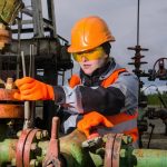 3 High-Yield Energy Stocks to Buy With ,000 Right Now and Hold Through 2030