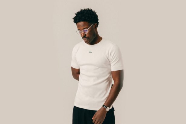 How to Choose the Perfect White T-Shirt for Your Wardrobe