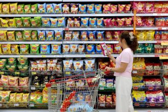 Another grocery chain quietly shuts down more stores