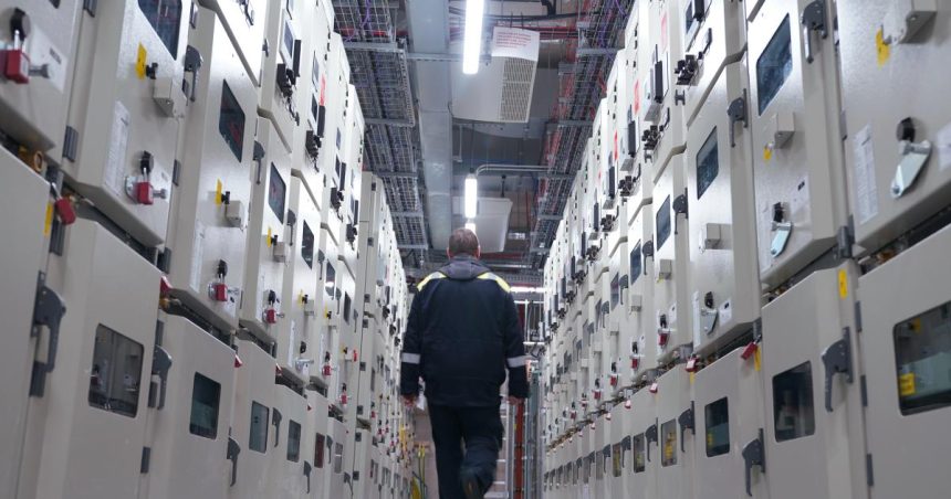 Heatwaves intensify data centre crisis