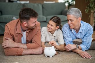 How to open a checking account for a minor