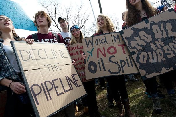 In Montana, a controversial B pipeline hits a speed bump