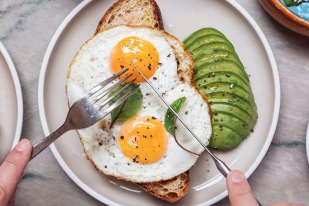 Massive Study Links The Time You Eat Breakfast to How Long You’ll Live : ScienceAlert