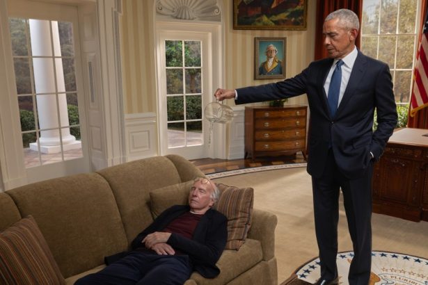 Obama in Larry David Show Revisits Tan Suit Controversy