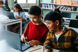Science backs calls for limiting screens in schools
