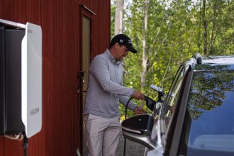 Why plugging in all those EVs could actually save the power grid