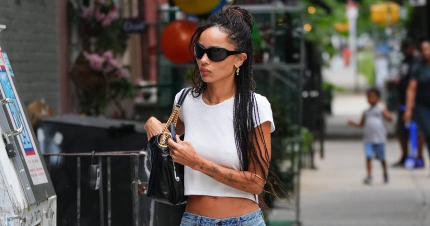 Zoe Kravitz Made This Once-Dated Jeans Trend Cool for Fall 2026